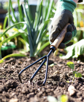 AMES Hand 3 Prong Cultivator - Carbon Steel - image 3